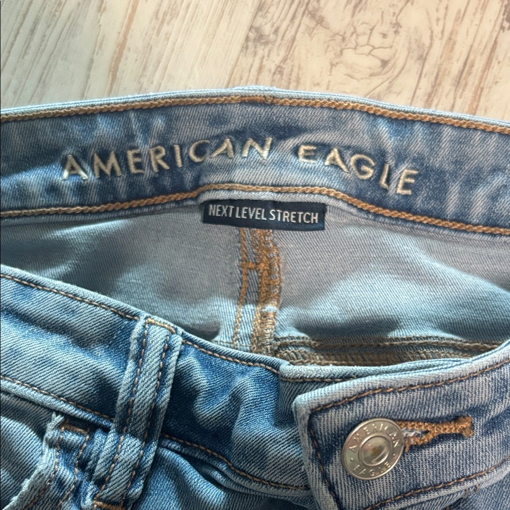 American Eagle Outfitters Faded Skinny Jeans in Light Blue Wash